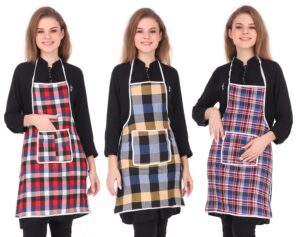 Printed kitchen apron with pockets – quirky and functional gift